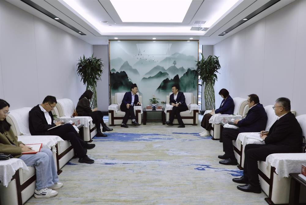 政企聯(lián)動(dòng)，共謀發(fā)展新路徑！ 濟(jì)南市商務(wù)局一行到產(chǎn)發(fā)集團(tuán)座談交流